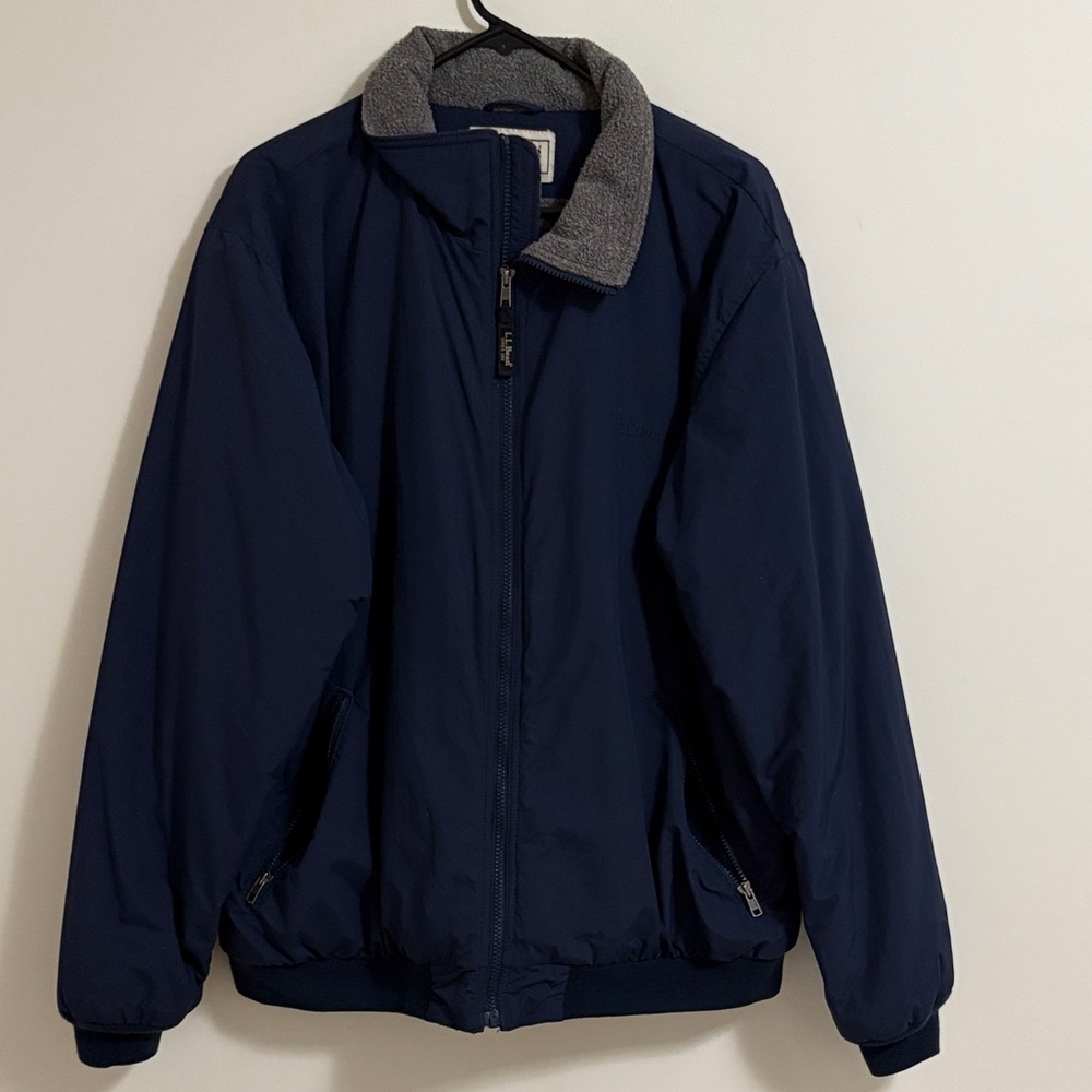 L.L. Bean Men's Dark Blue Windbreaker with Gray Collar